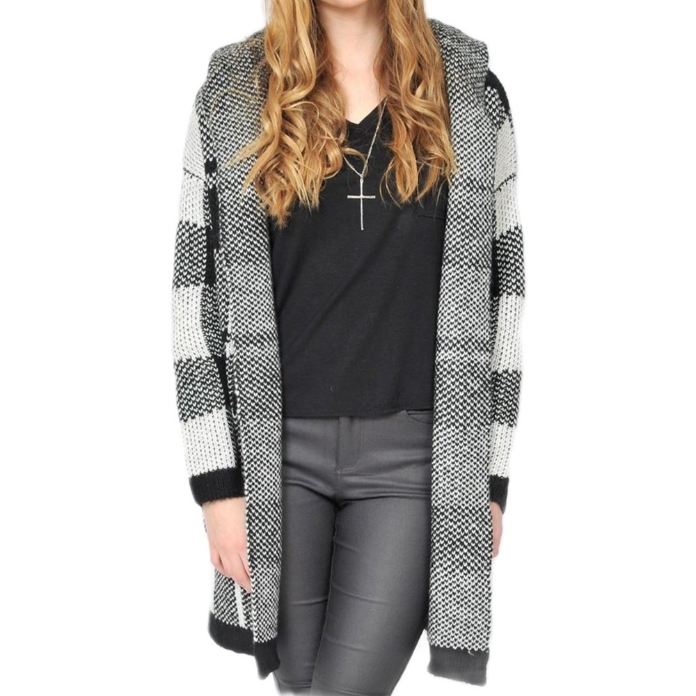 Pink Martini Collection Women’s Sweater Coat in Buffalo Plaid